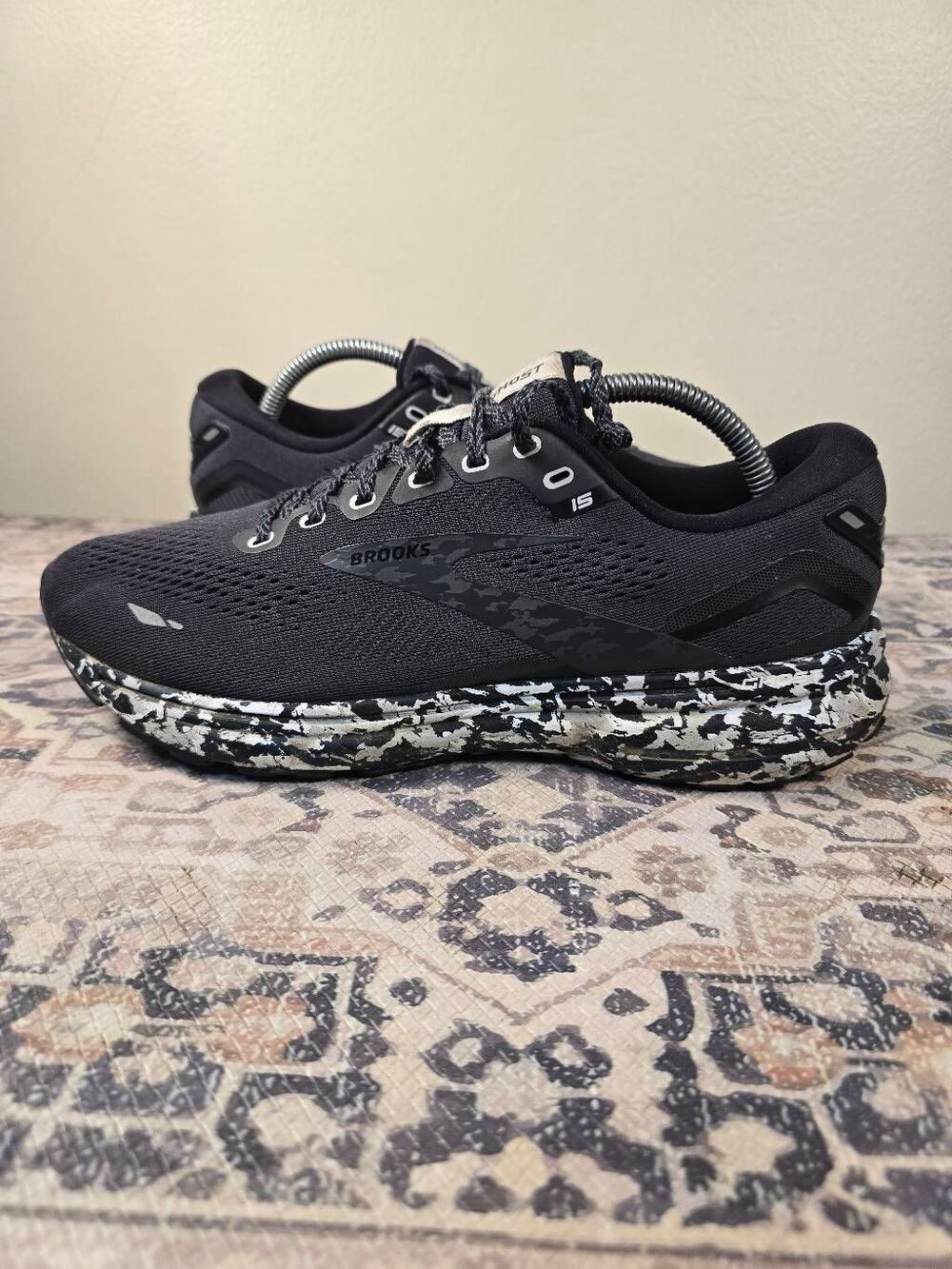 Brooks Ghost 15 Black Gray Women’s Running Shoes Size 10.5